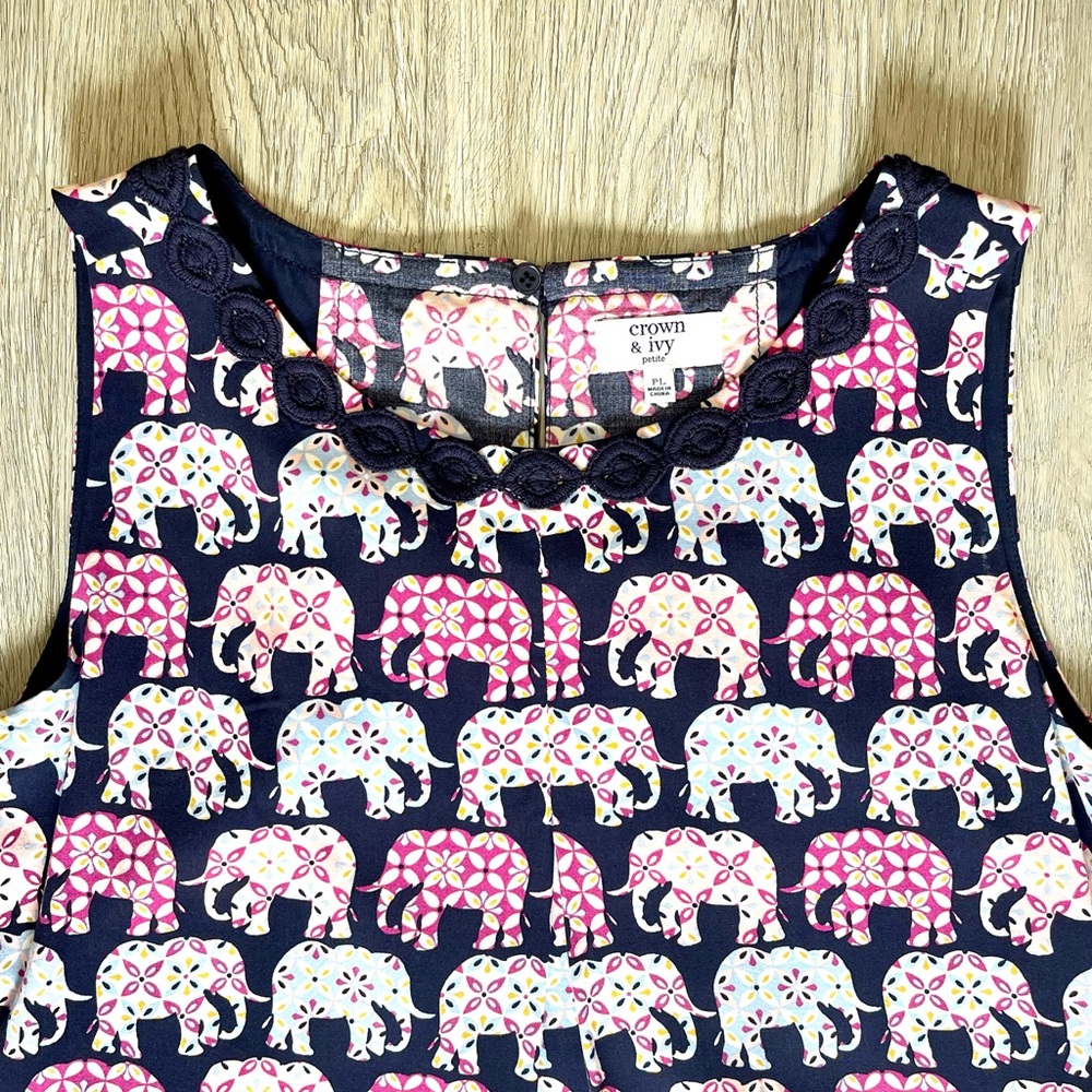 Crown & Ivy sleeveless tiered top! - Picture 2 of 6